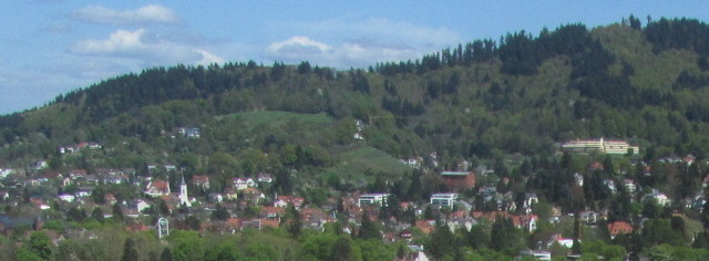 Blick vom Münsterturm am 14.4.2014 nach Nordosten auf Herdern