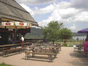 Gartenterrasse des Unterkummenhofes am Schluchsee