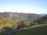 Blick nach Südwesten auf Oberwieden am 23.10.2004 - im Spätherbst leuchten die Buchen rostrot