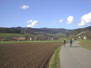 Blick von Stegen-Oberbirken nach Norden ins Eschbachtal an Ostern 2005