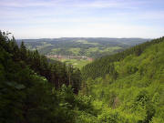 Blick vom Bodenhäusle nach Westen auf Elzach und weiter nach Biederbach Ende Mai 2005