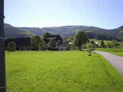 Blick nach Süden zum Fixenhof im Mai 2005