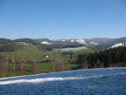 Blick vom Maierhäuslehof nach Nordenwesten zum Leistmacherhof am 6.4.2006