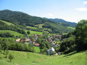 Blick vom Eschenfirst nach Nordosten auf Niederbrcke und Untersimonswald am 18.8.2006