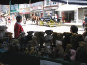 Teddybären und Kutsche an Oberlinden am 31.8.2006