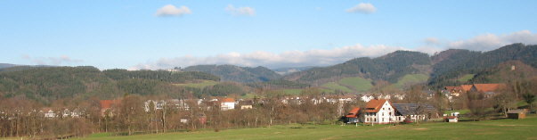 Blick ber Birkenhof-Siedlung und Thomashof in Burg-Hfen (rechts) nach Norden zum Lindenberg am 21.12.2006