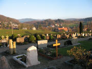 Blick nach Osten über den Riedlinger Friedhof am 1.12.2006 abends 