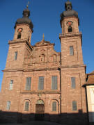 Blick nach Osten zu den Zwillingstürmen der Klosterkirche am 22.12.2006