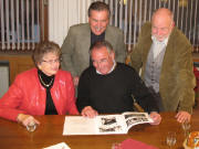 Frau Heitzmann, Bürgermeister Eckert,  Herr Heitzmann und Herr Dr. Zoche am 30.11.2006 in Hinterzarten