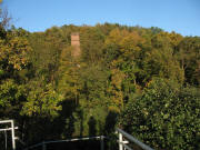 Blick nach Nordosten von "Höhe 376 m" zur Bismarck-Säule am 26.10.2006