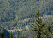 Tele-Blick vom Weg zur Erlenbacher Htte nach Sdwesten zum Steinwasen am 5.9.2006