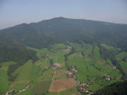 Blick nach Norden über Oberglottertal zum Kandel - oben rechts Gummenwald am 23.9.2006