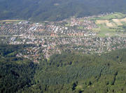 Blick nach Norden auf Littenweiler und Waldsee sowie Ebnet (rechts oben)