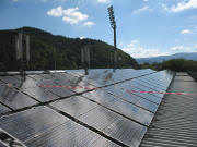 Blick nach Nordosten ber das Solardach der Sdtribne des SC-Stadions am 30.7.2007