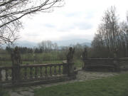 Blick nach Osten zum Hinterwaldkopf im Dunst von der Villa Mez am 17.3.2007