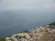 Blick nach Westen vom Monte Altissimo zum Gardasee