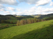 Blick nach Nordwesten bers Ibental zum Lindenberg am 20.10.2007 um 17 Uhr