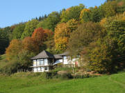Tele-Blick nach Nordwesten zum Hirzberg am 16.10.2007