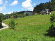 Blick nach Norden zu Kutscherhof (rechts) und Domonikhof am 25.8.2008