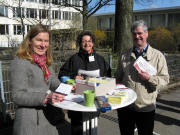 Freundliche und fundierte Auskunft zum Beteiligungshaushalt in Littenweiler am 29.3.2008 durch Petra Zinthfner, Susanne Krehl und Fritz Auberle 