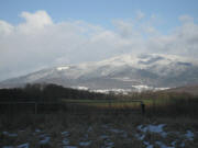 Blick vom Vogthof nach Nordosten zum Blauen im Februar 2009