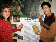 Reinhold Treiber und Birgit Sütterlin vermitteln den Besuchern des Naturzentrums in Ihringen viel Wissenswertes über den Kaiserstuhl