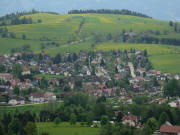 Tele-Blick vom Berghof im Schmittenbach nach Süden am 7.5.2009 auf St.Peter und Lindenberg