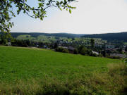 Blick von der Skihtte nach Sdosten ber Schnwald am 8.9.2009