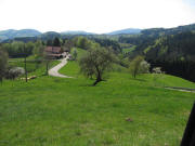 Blick nach Sden - von Hohenegg kommend - auf Burstel am 29.4.2010