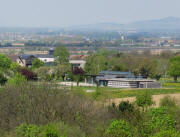 Tele-Blick nach Norden ber die Villa Urbana am 10.4.2010