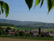 Blick nach Osten von der Schallbacher Hhe auf Schallbach am 28.4.2010