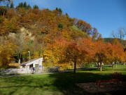 Blick nach Norden zum Wasserkraftwerk am Sandfang 4.11.2010 - rechts Spielplatz