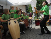Dorfplatzfest Kappel 2.6.2011: Ro Kuijpers macht Rhythmus